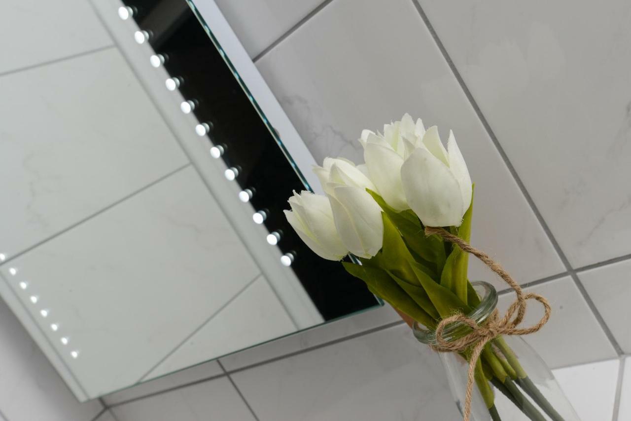 Arena Apartments - Stylish And Homely Apartments By The Ice Arena With Parking Nottingham Exterior photo