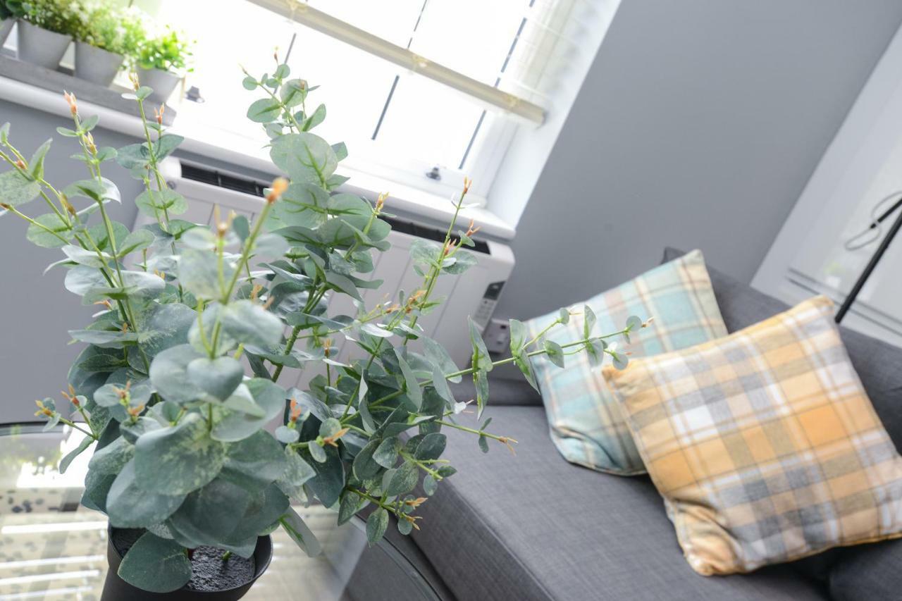 Arena Apartments - Stylish And Homely Apartments By The Ice Arena With Parking Nottingham Exterior photo
